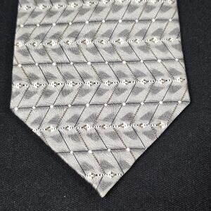 Chez Roffé Men's Tie Grey Silver Brown Silk Geometric Pattern Handmade